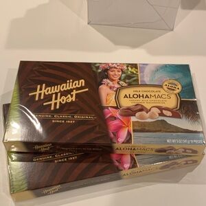 Hawaiian Host Milk Chocolate AlohaMacs